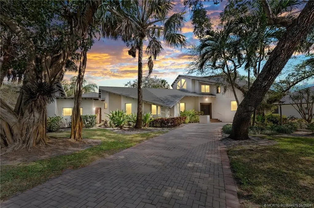 12 Oakwood Drive Stuart FL 34996
