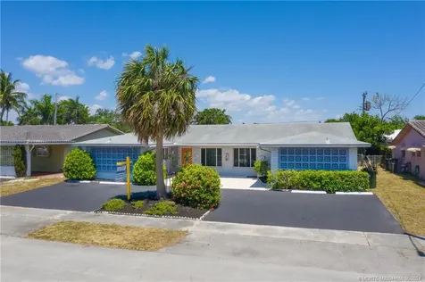 2113-2115 NE 56th Court Fort Lauderdale FL 33308