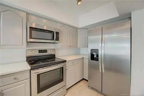 2113-2115 NE 56th Court Fort Lauderdale FL 33308