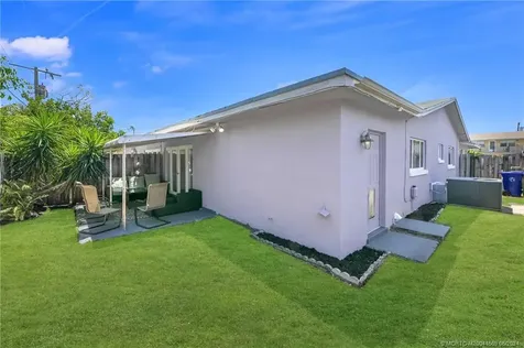 2113-2115 NE 56th Court Fort Lauderdale FL 33308