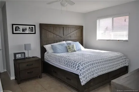2113-2115 NE 56th Court Fort Lauderdale FL 33308