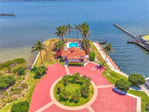 1528 NE Outrigger Landings Drive Jensen Beach FL 34957