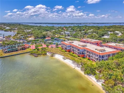 1528 NE Outrigger Landings Drive Jensen Beach FL 34957