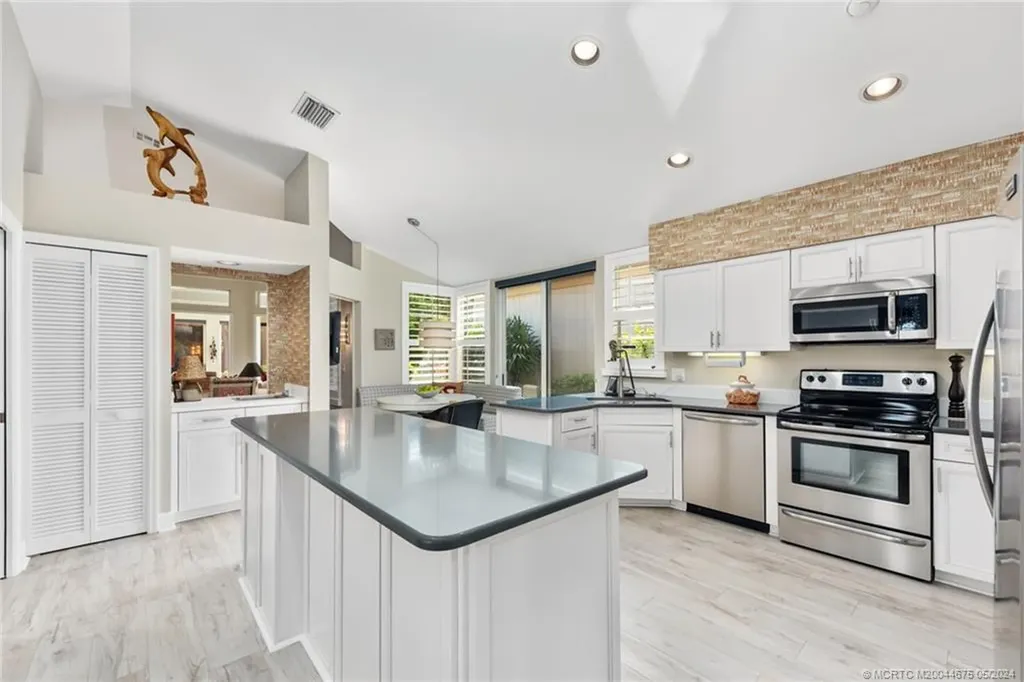 2205 NW Seagrass Drive Palm City FL 34990