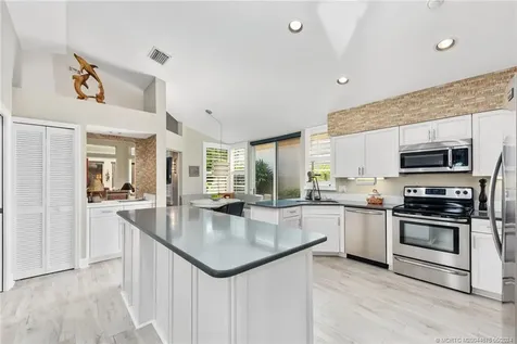 2205 NW Seagrass Drive Palm City FL 34990
