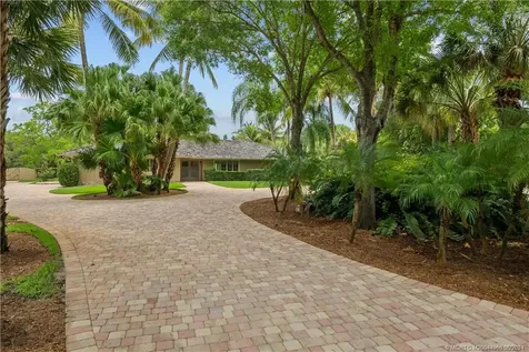 875 NE Stokes Terrace Jensen Beach FL 34957