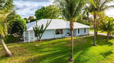 2556 NW Captiva Cove Stuart FL 34994