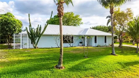 2556 NW Captiva Cove Stuart FL 34994