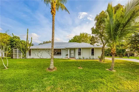 2556 NW Captiva Cove Stuart FL 34994