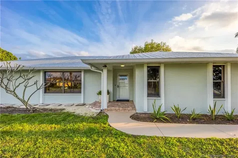 2556 NW Captiva Cove Stuart FL 34994