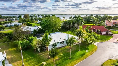 2556 NW Captiva Cove Stuart FL 34994
