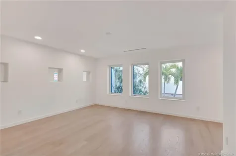 6996 SE Harbor Circle Stuart FL 34996