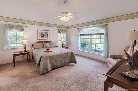 2440 NE Pinecrest Lakes Boulevard Jensen Beach FL 34957