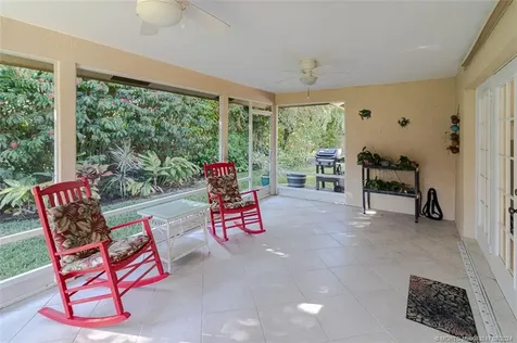 2440 NE Pinecrest Lakes Boulevard Jensen Beach FL 34957