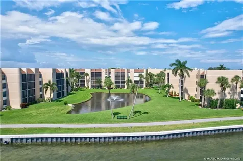 3442 NE Causeway Boulevard Jensen Beach FL 34957