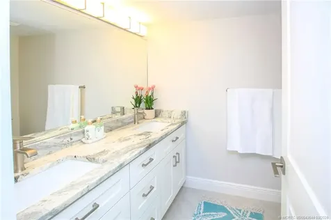 4440 NE Sandpebble Trace Stuart FL 34996