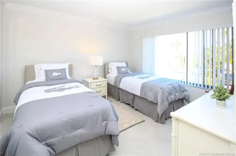 4440 NE Sandpebble Trace Stuart FL 34996