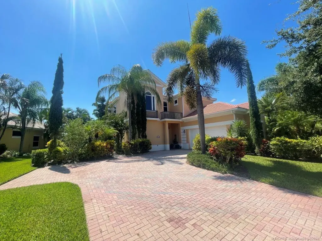 1302 River Reach Drive Vero Beach FL 32967