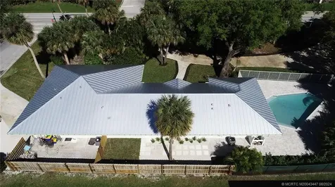 55 N Sewalls Point Road Sewalls Point FL 34996
