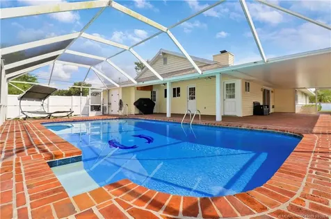 7392 Seabreeze Drive Lake Worth FL 33467
