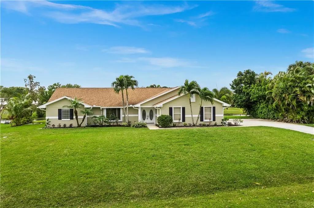2933 NE Ivy Lane Jensen Beach FL 34957