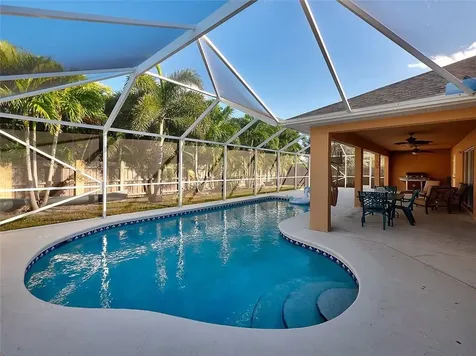 2902 SE East Blackwell Drive Port St Lucie FL 34952
