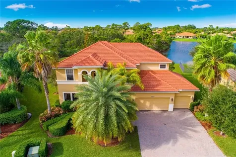 3240 NW Crystal Lake Drive Jensen Beach FL 34957