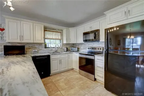 1020 NE Zebrina Senda Jensen Beach FL 34957