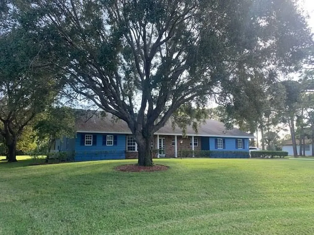 1946 SE Emerald Court Stuart FL 34997