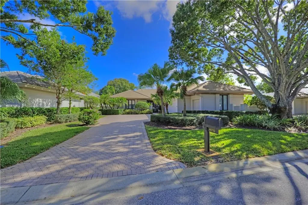 6070 SE Oakmont Place Stuart FL 34997
