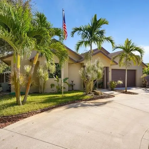 2225 SE Saint Lucie Boulevard Stuart FL 34996