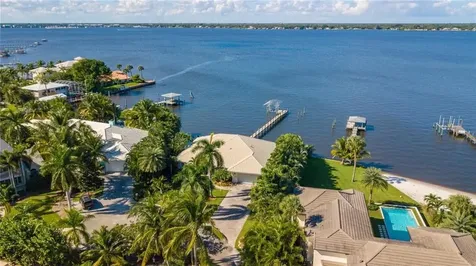 250 SE Cardinal Way Stuart FL 34996