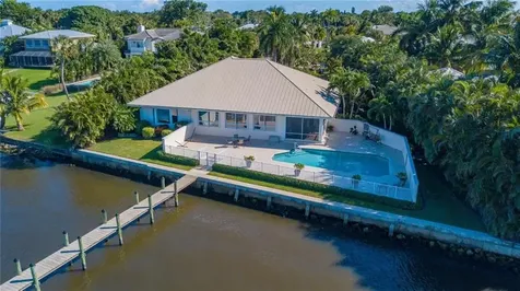 250 SE Cardinal Way Stuart FL 34996
