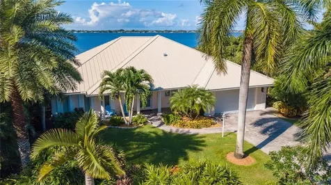 250 SE Cardinal Way Stuart FL 34996
