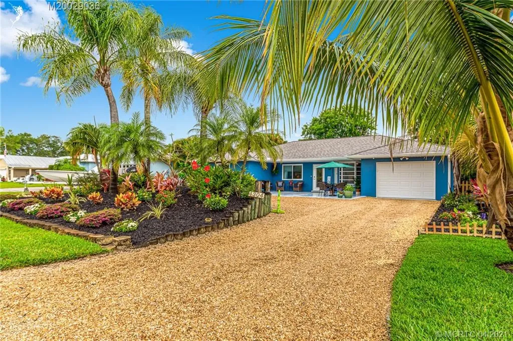 4304 SE Bayshore Terrace Stuart FL 34997