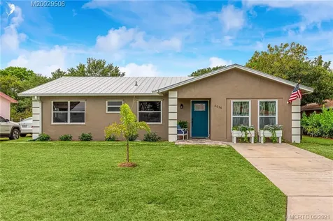 5016 SE Manatee Terrace Stuart FL 34997