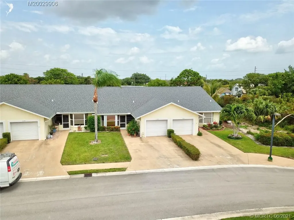 11169 SE Sea Pines Circle Hobe Sound FL 33455