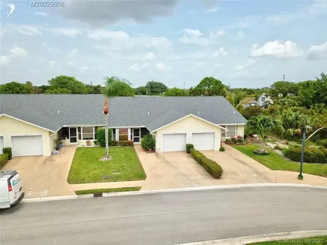 11169 SE Sea Pines Circle Hobe Sound FL 33455