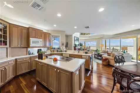 4210 NE Joes Point Road Stuart FL 34996