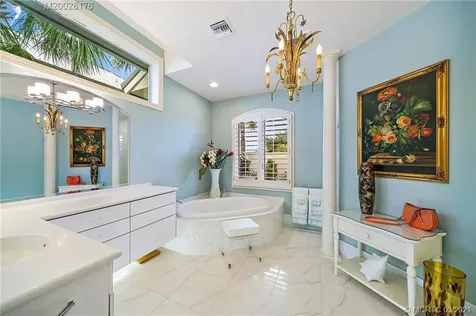 4210 NE Joes Point Road Stuart FL 34996