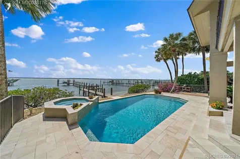 4210 NE Joes Point Road Stuart FL 34996