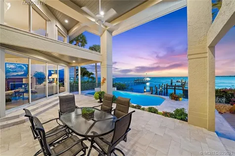 4210 NE Joes Point Road Stuart FL 34996