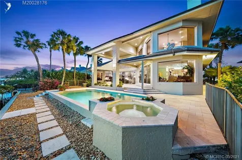 4210 NE Joes Point Road Stuart FL 34996