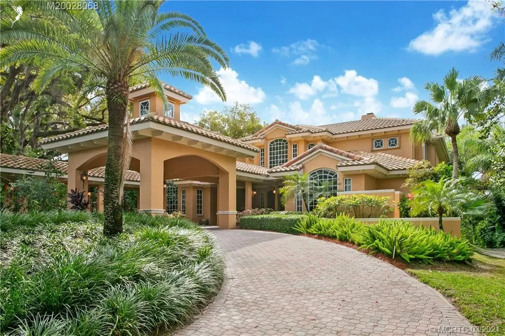 3 NE Lagoon Island Court Stuart FL 34996