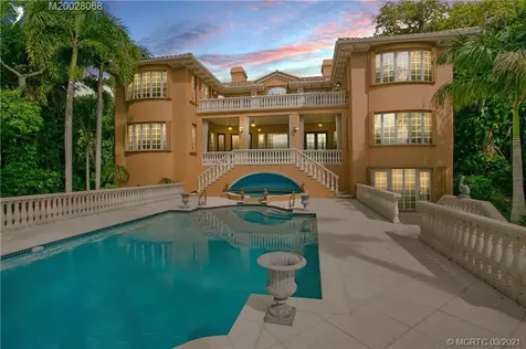 3 NE Lagoon Island Court Stuart FL 34996