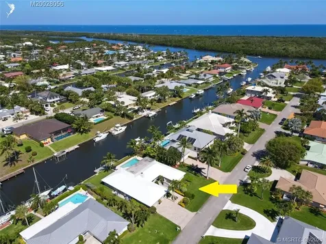 8461 SE Royal Street Hobe Sound FL 33455