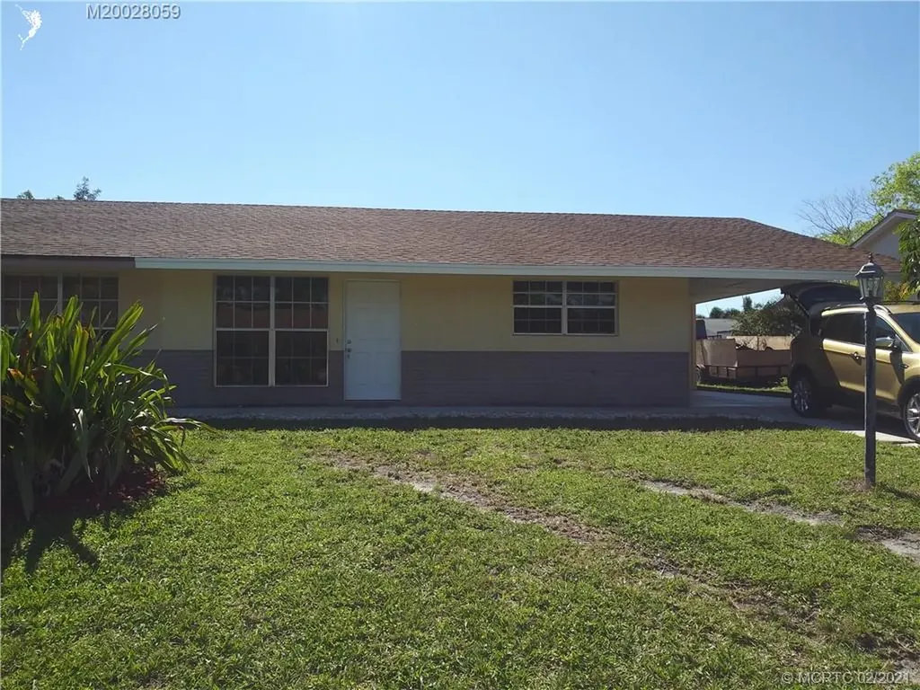 42 SE Cayuga Terrace Stuart FL 34997