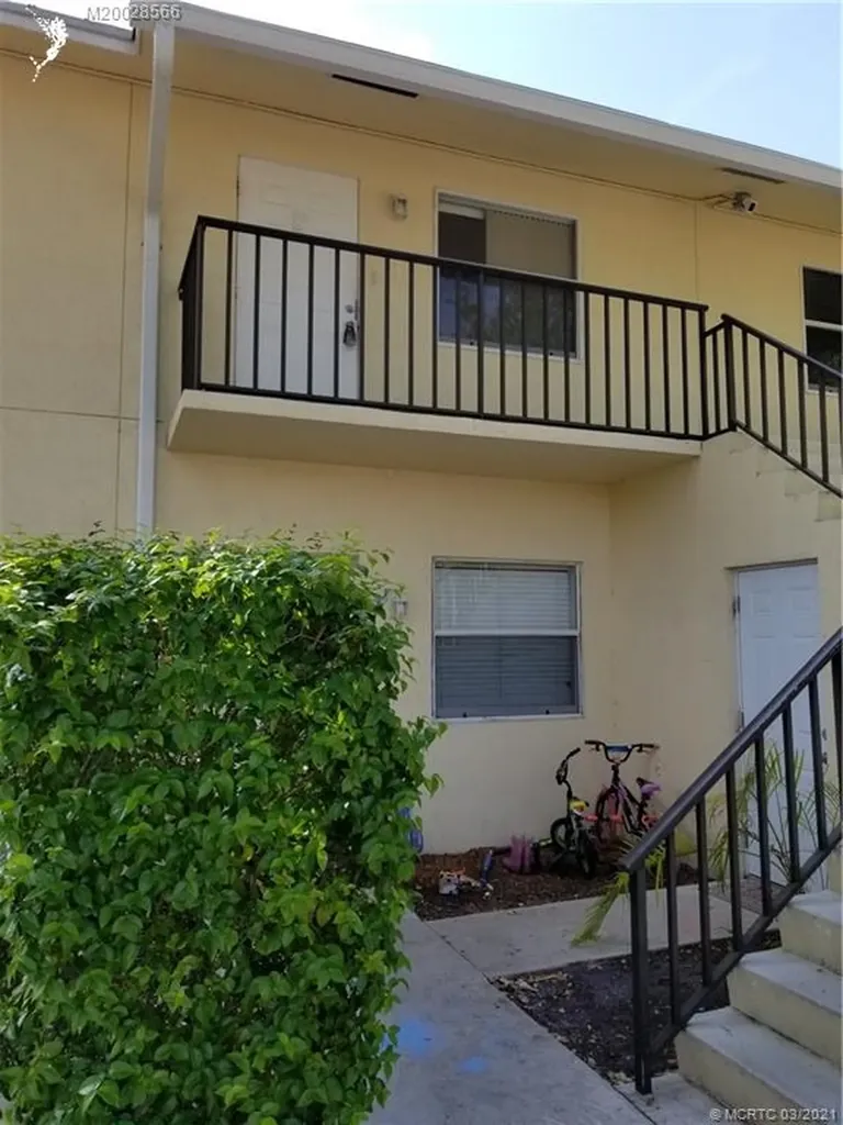 708 SW Gardens Boulevard Palm City FL 34990