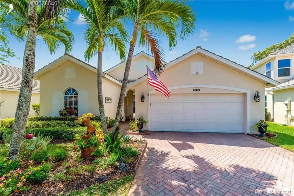 8093 SE Morningwood Place Hobe Sound FL 33455