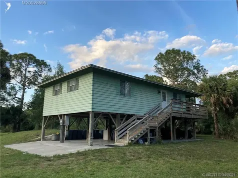 25551 SW 86th Street Indiantown FL 34956